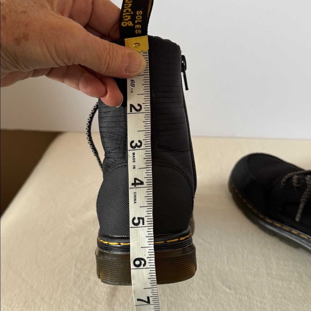 Dr.Marten Combs Cap Y boot - Picture 8 of 11